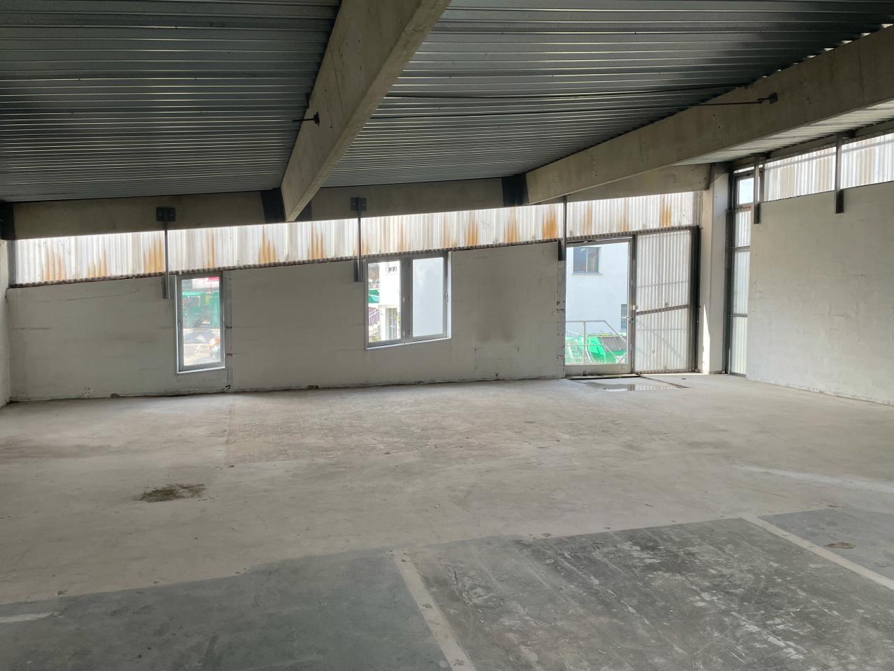 Local d'activité Carbon-Blanc 3022m² Location local d'activité Carbon-Blanc Gironde OLACT2530369 2